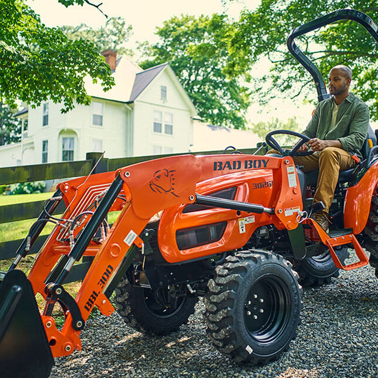 Bad Boy 3026H Hydro Max Compact Tractor