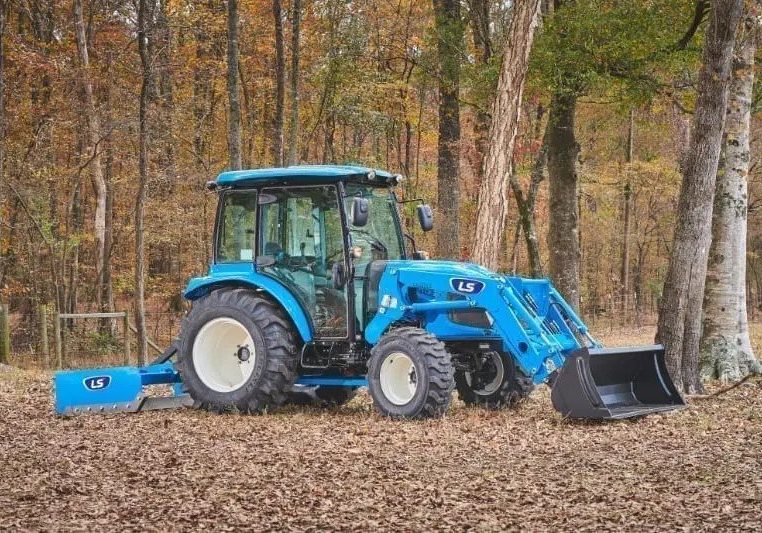 compact-ls-tractor